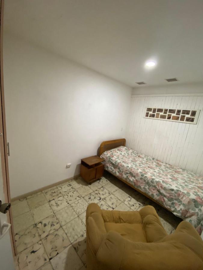 Hostal Casa Las Tias Медельин Экстерьер фото