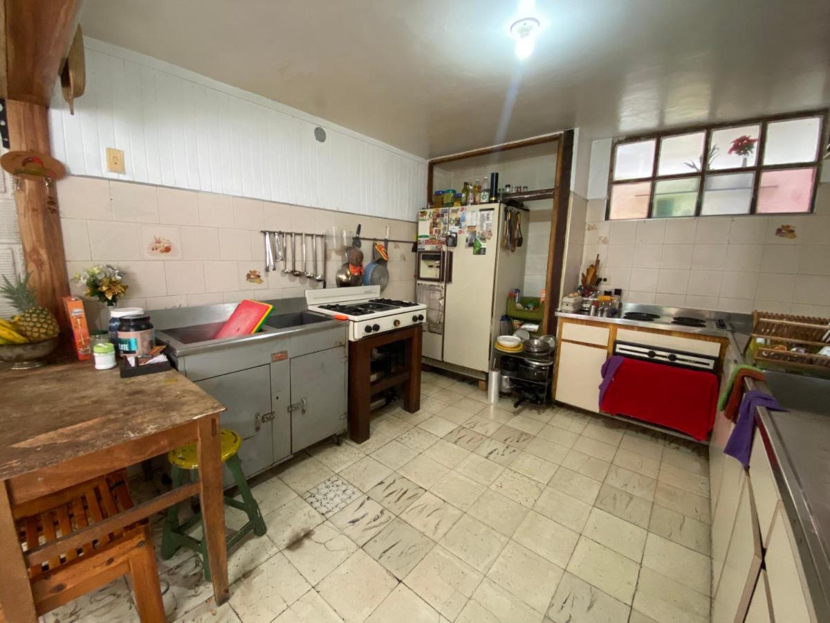 Hostal Casa Las Tias Медельин Экстерьер фото